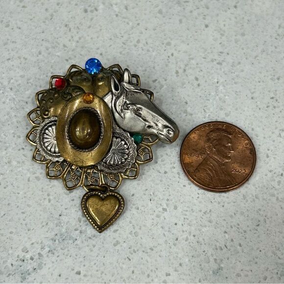Vintage Horse Rodeo Theme Brooch Pin Silver & Gold-tone 3D Heart Charm - Picture 2 of 9